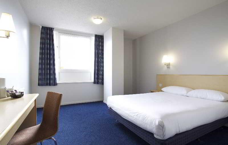 Travelodge Birmingham Central Exterior photo