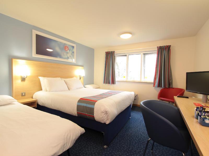 Travelodge Birmingham Central Exterior photo