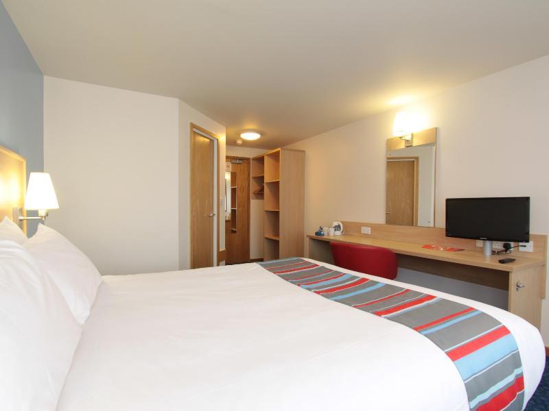 Travelodge Birmingham Central Exterior photo