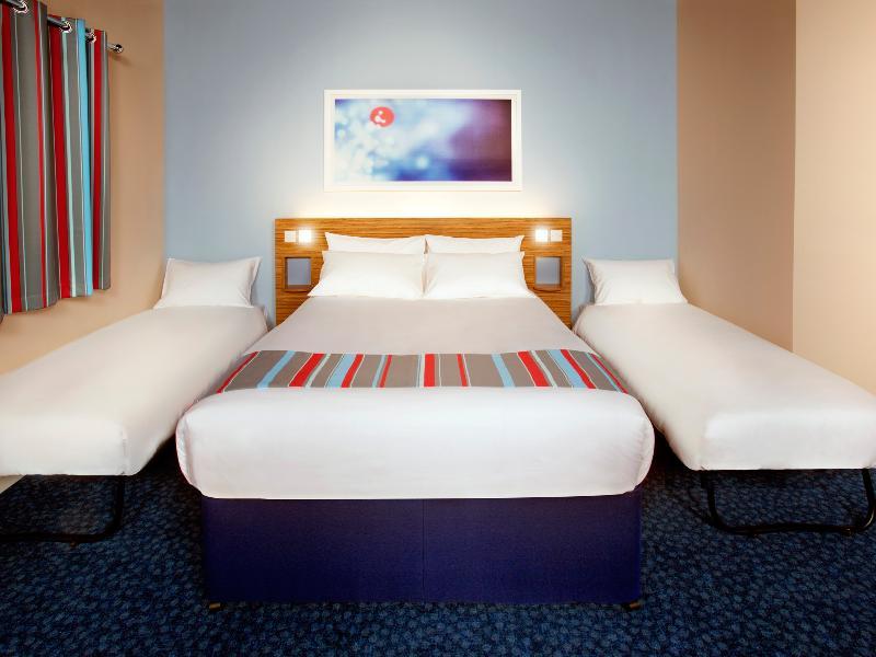Travelodge Birmingham Central Exterior photo